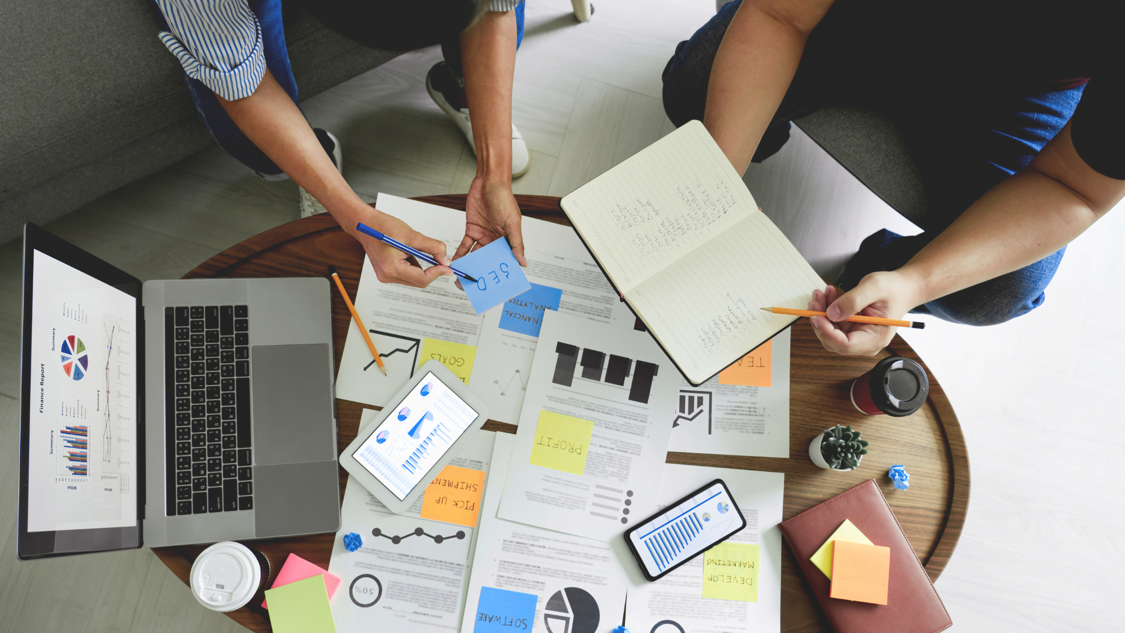 Com o Case Senac, a metodologia Receita Previsível transformou as vendas corporativas, elevando a padronização de processos e garantindo uma abordagem estratégica e eficaz para resultados sólidos.