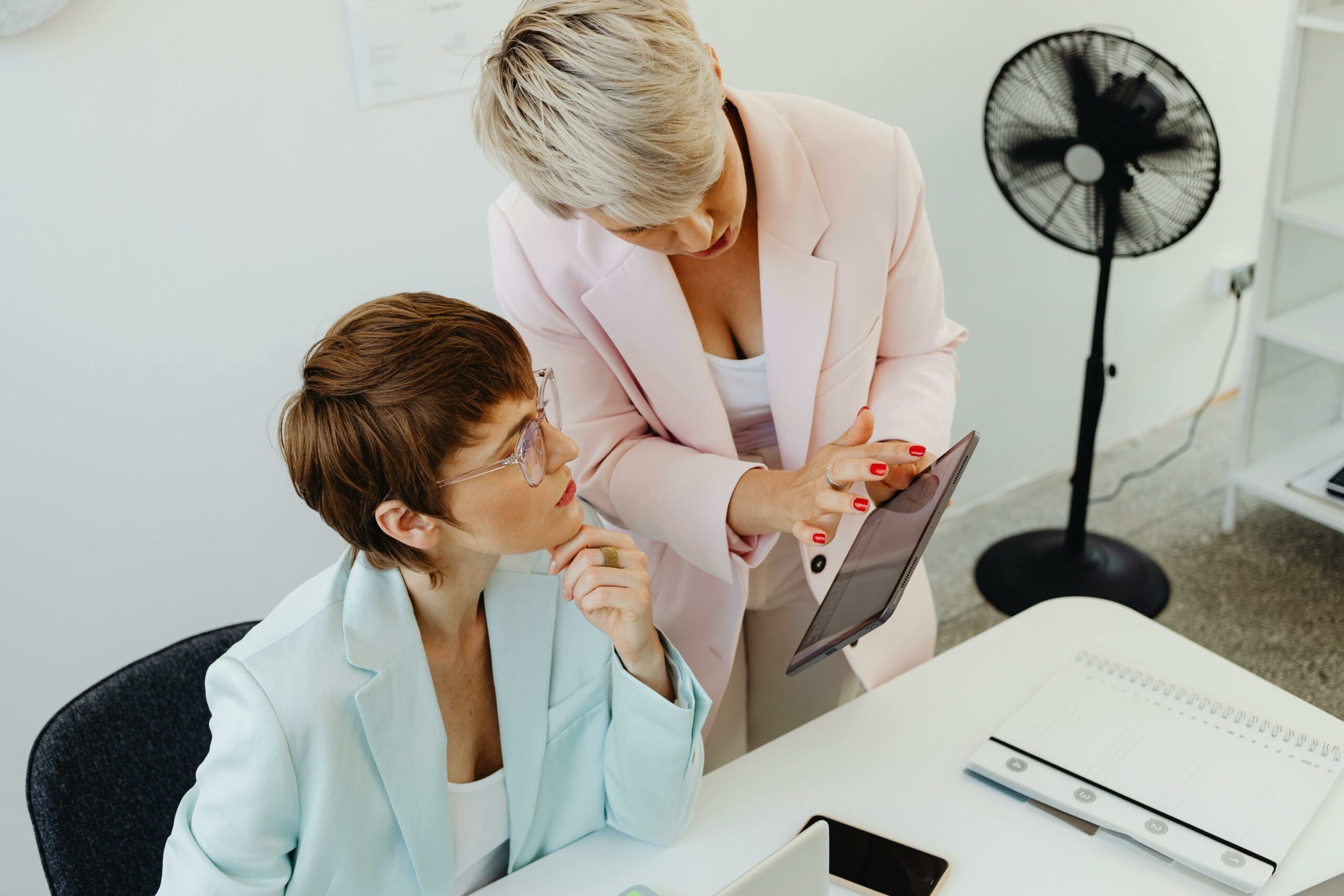 O marketing é essencial para alavancar as vendas, otimizando a experiência do cliente com insights baseados em NLP e LLMs. Saiba como essas tecnologias ajudam a criar campanhas personalizadas e aumentar as conversões de maneira eficaz.